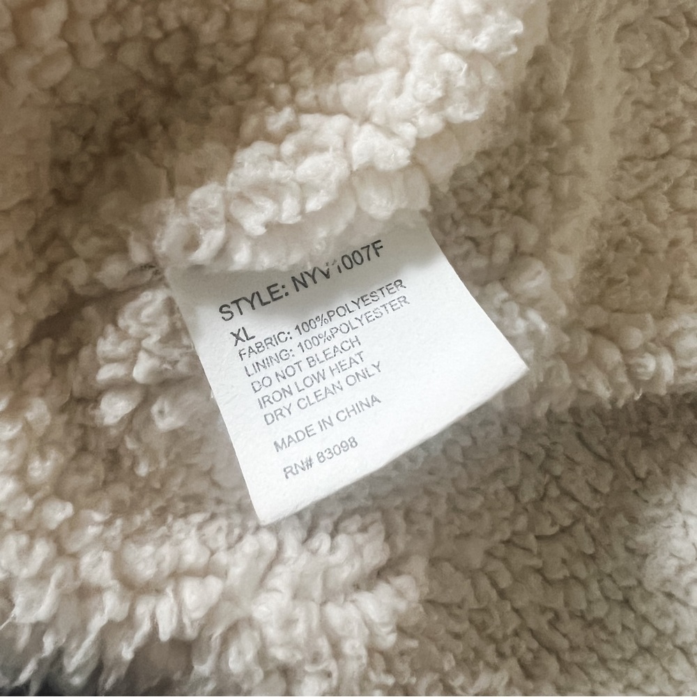 Ci Sono Maroon Puffer Vest XL Sherpa Lined No Hood - Picture 8 of 10